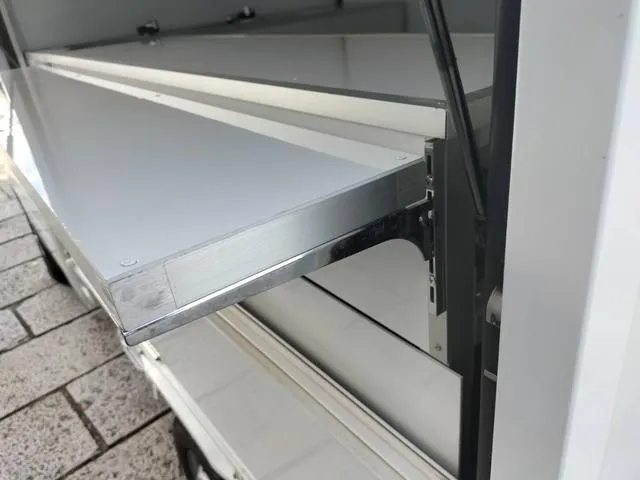 r760-8
